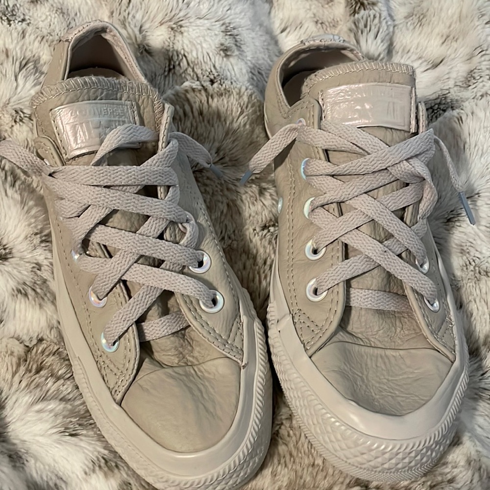 Woman’s converse
